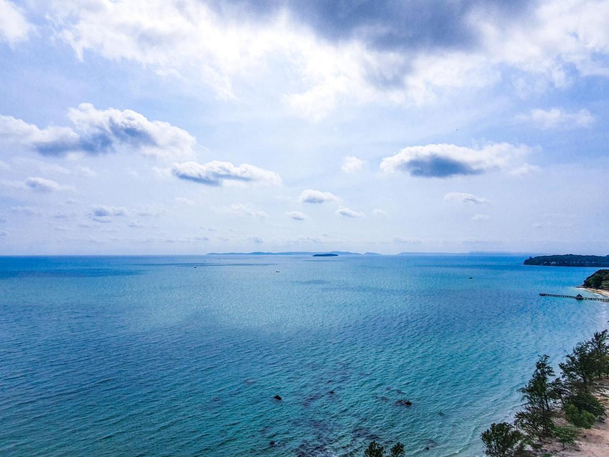 Howard Johnson Plaza By Wyndham Blue Bay Sihanoukville Dış mekan fotoğraf
