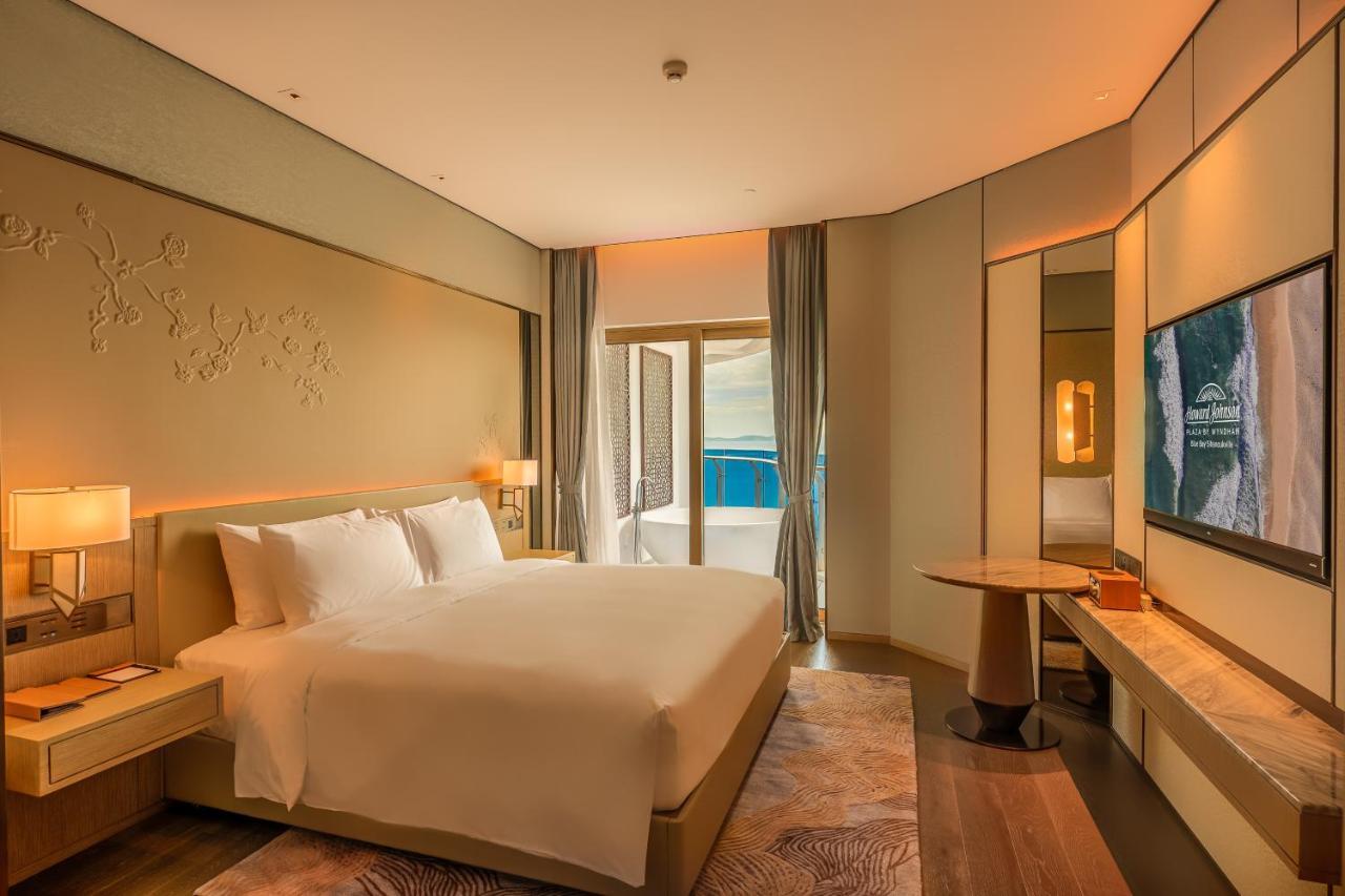 Howard Johnson Plaza By Wyndham Blue Bay Sihanoukville Dış mekan fotoğraf